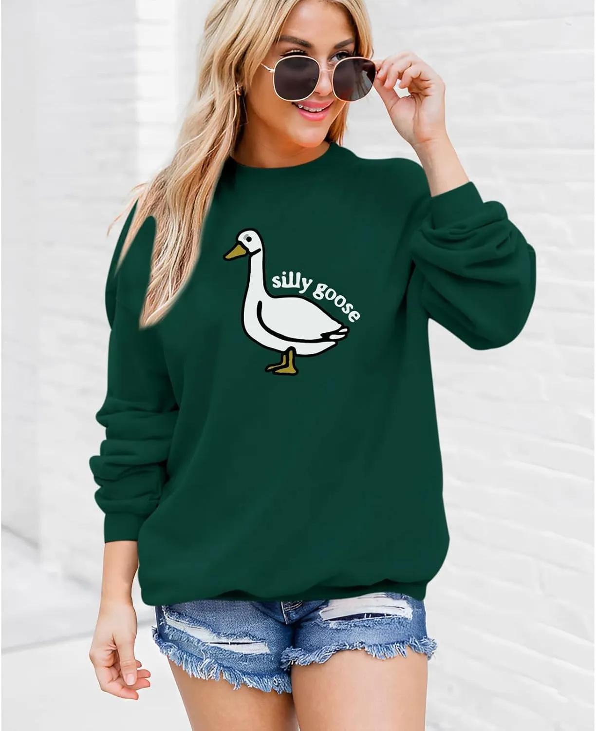 Cute Silly Goose Sweatshirt for Women Teen Girls Duck Letter Graphic Crewneck Long Sleeve Shirt Hoodie Pullover Tops